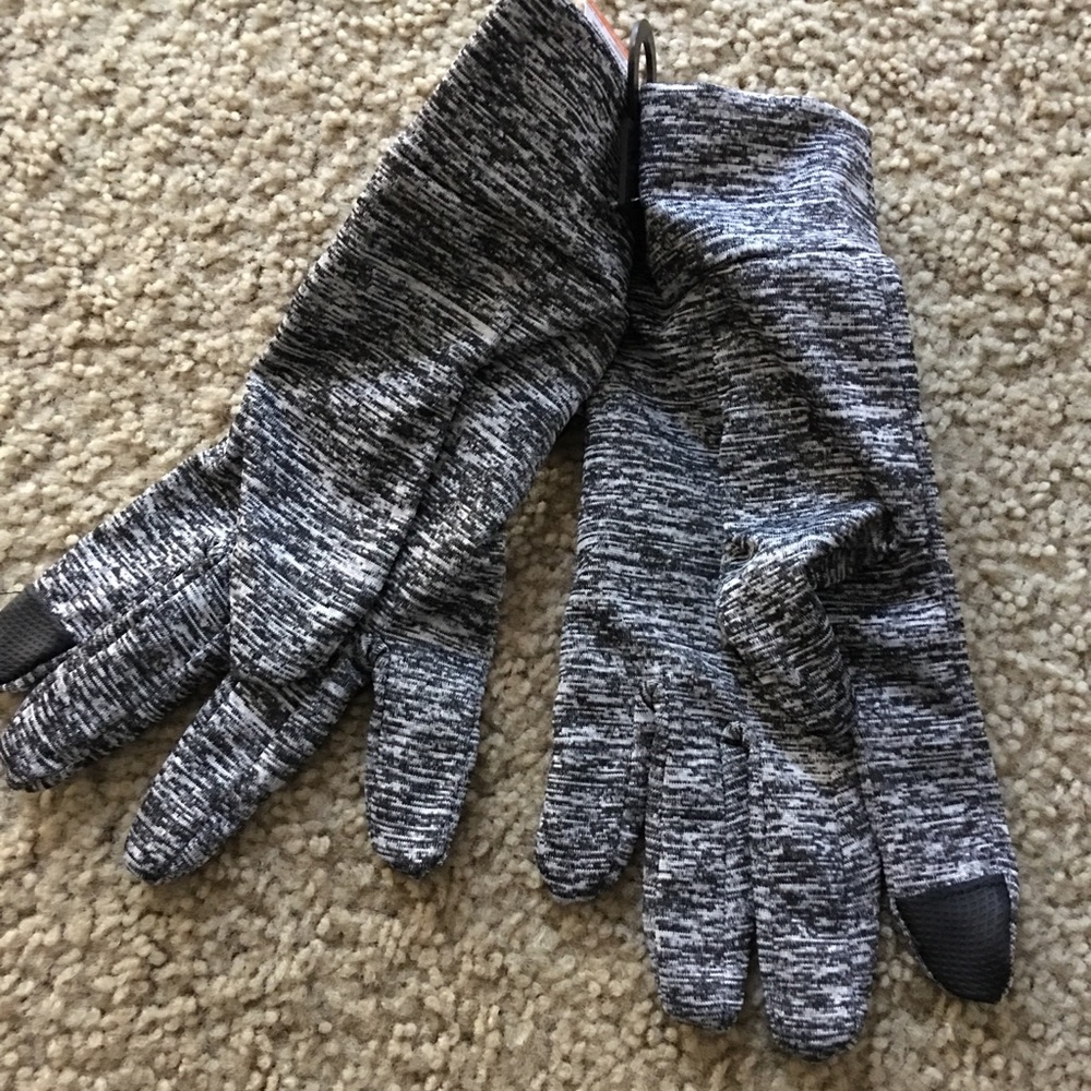Men’s “Tech Touch” Everlast Softshell Winter Glove